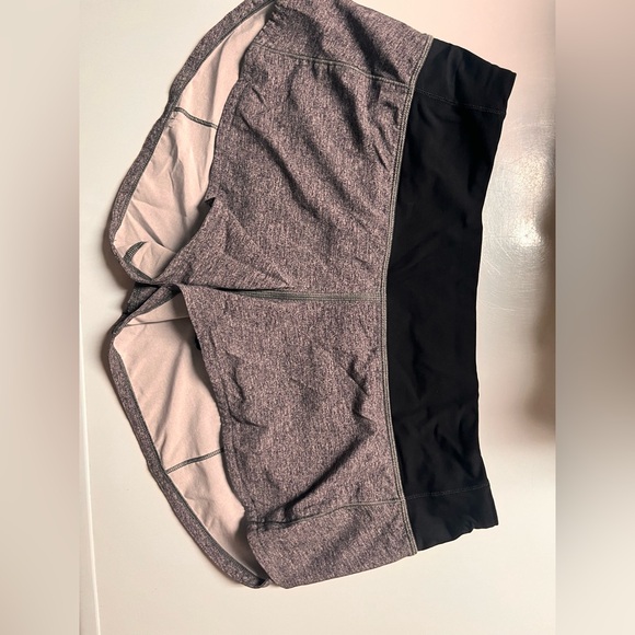 Lululemonn Speed Short 2.5 - Picture 2 of 4